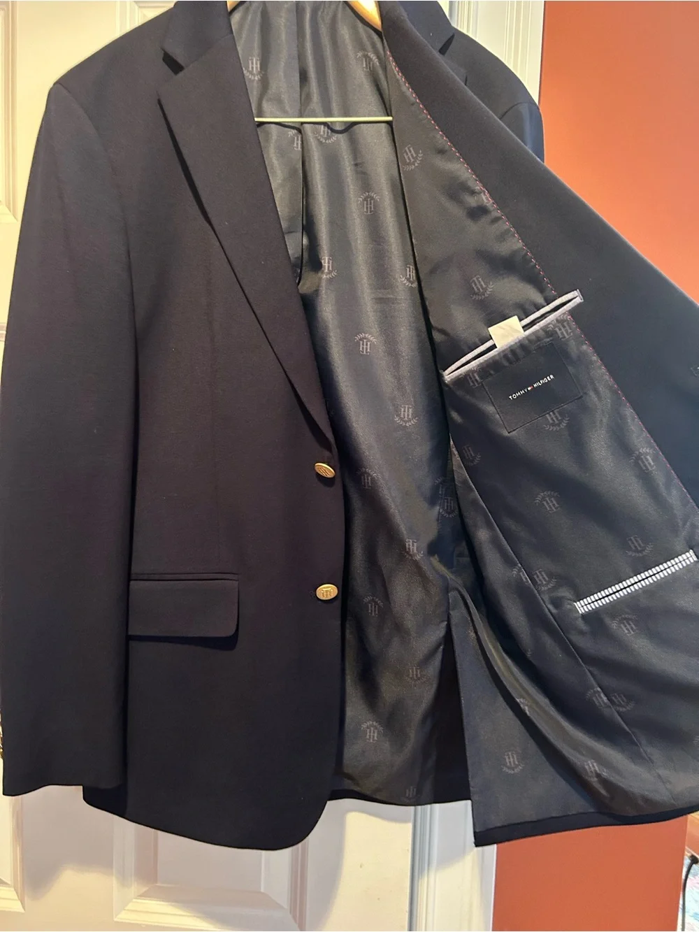 Tommy Hilfiger Men's Modern-Fit Solid Navy Blazer- size 40R